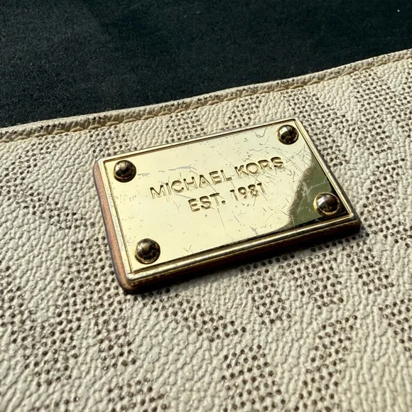 Michael Kors Jet Set Wallet - Vanilla - Picture 3 of 8